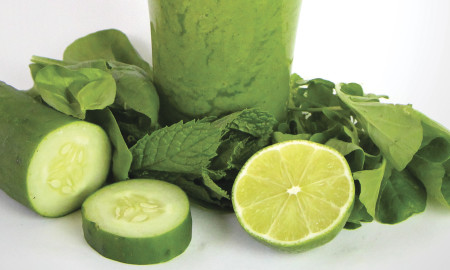 Cucumber lime mint spinach protein drink